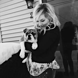 Meet your Posher, April